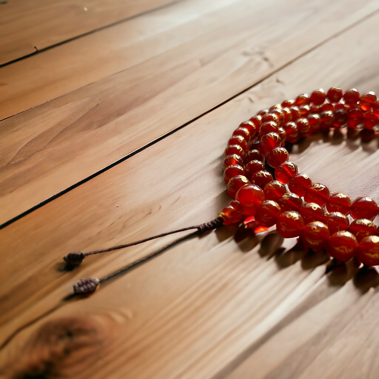 Japa Mala Auténtico de Cornalina con Mantra Tibetano 8mm