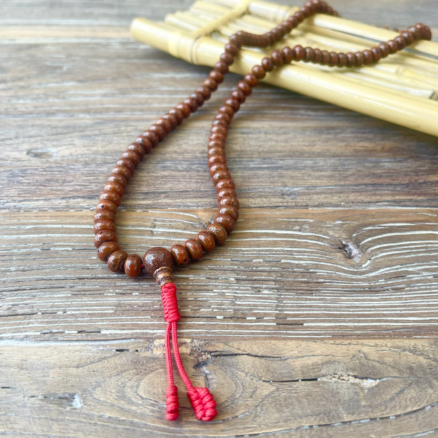 Japa Mala Auténtico de Semilla de Flor de Loto de 8mm en forma de Luneta