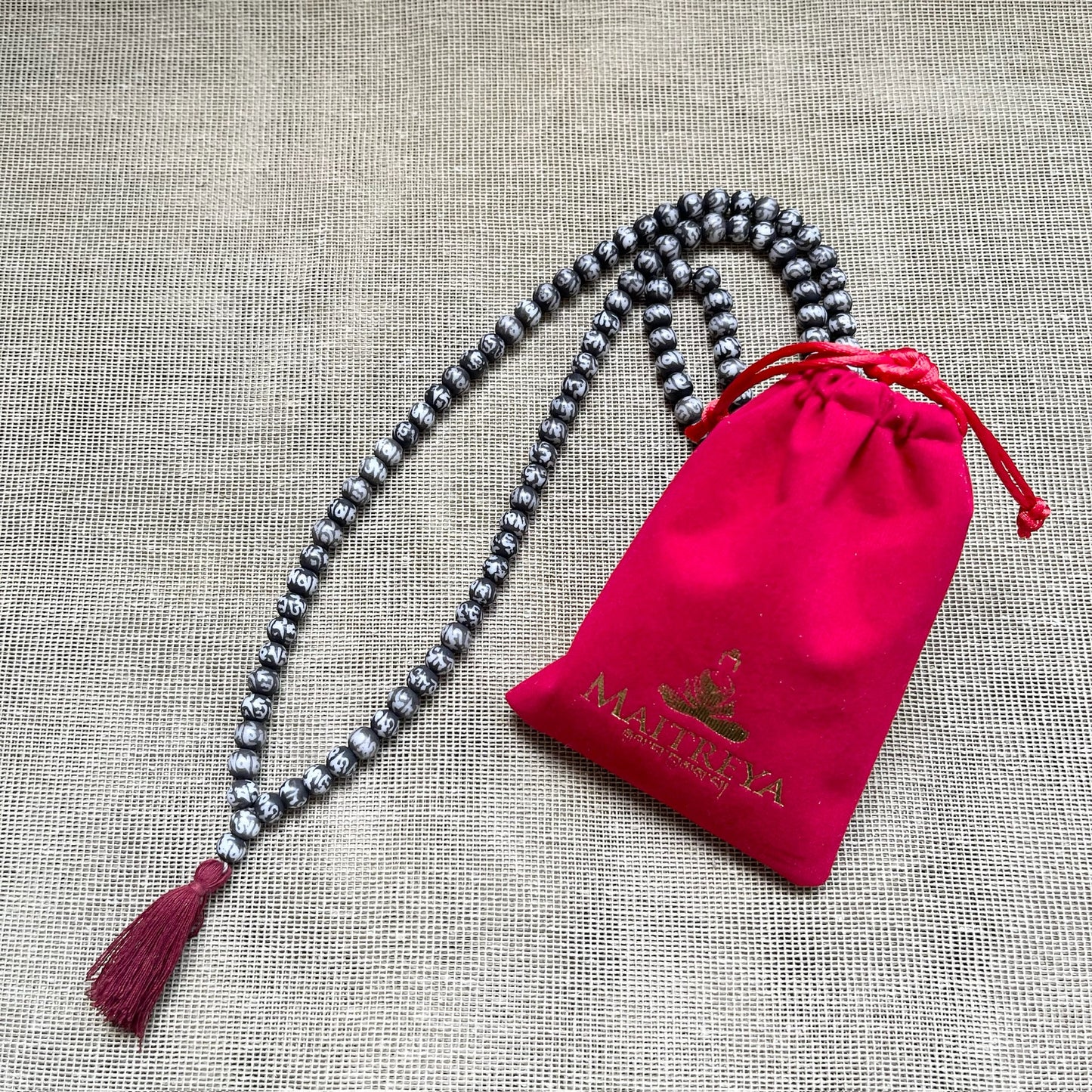 Japa Mala Auténtico de Concha Con Mantra Tibetano 8mm