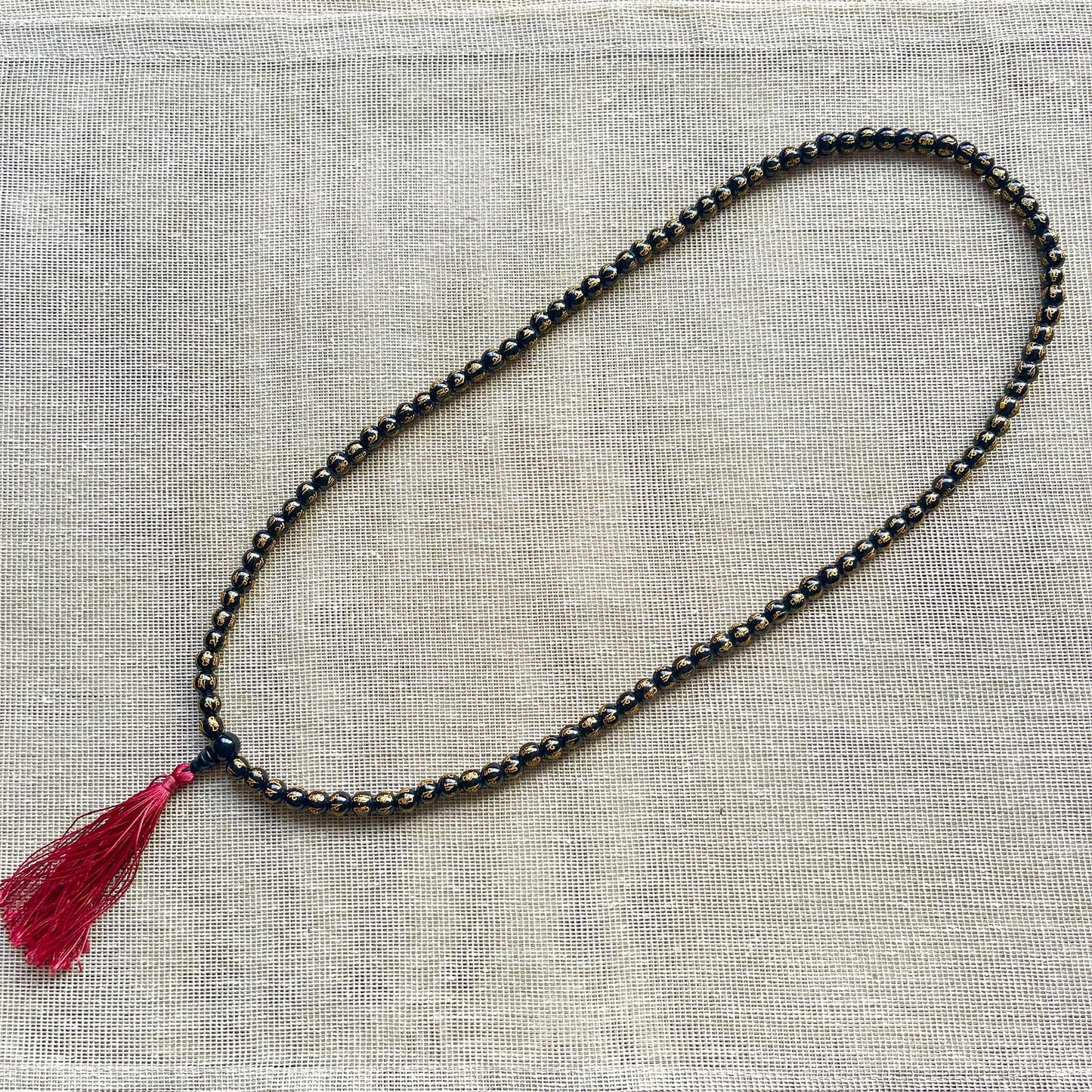 Japa Mala Auténtico de Ónix con mantra con fleco de 8mm