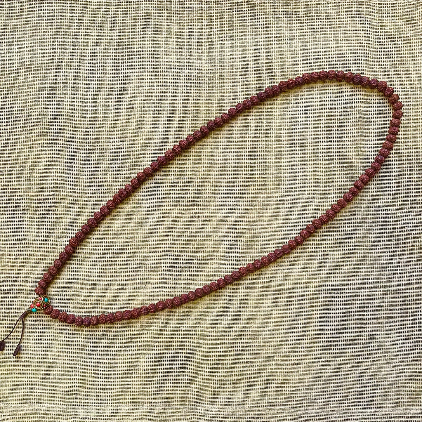 Japa Mala Auténtico de Rudraksha dark 8-9mm con Gurú Metálico