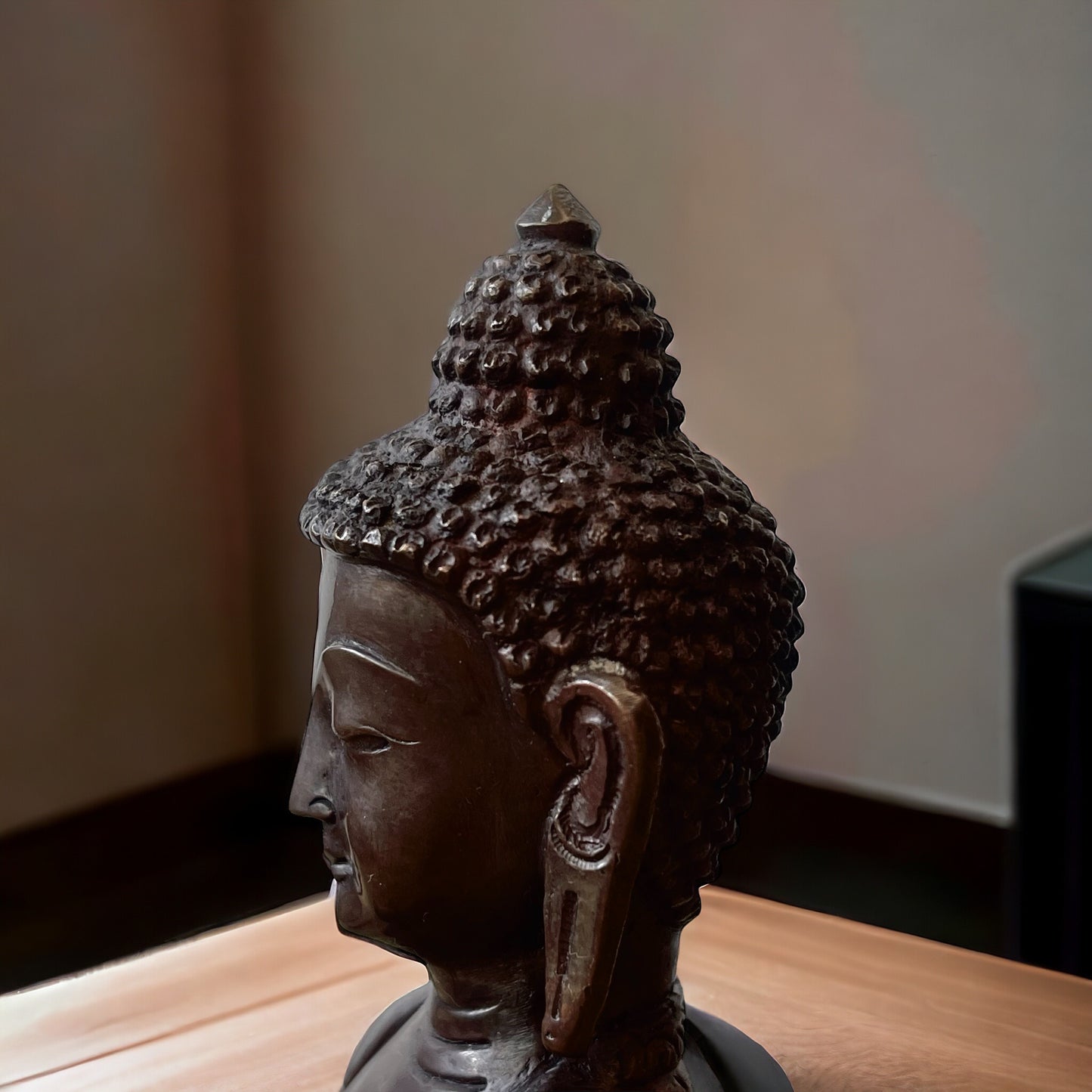 Estatua de Buda de la Medicina, hecha de Metal