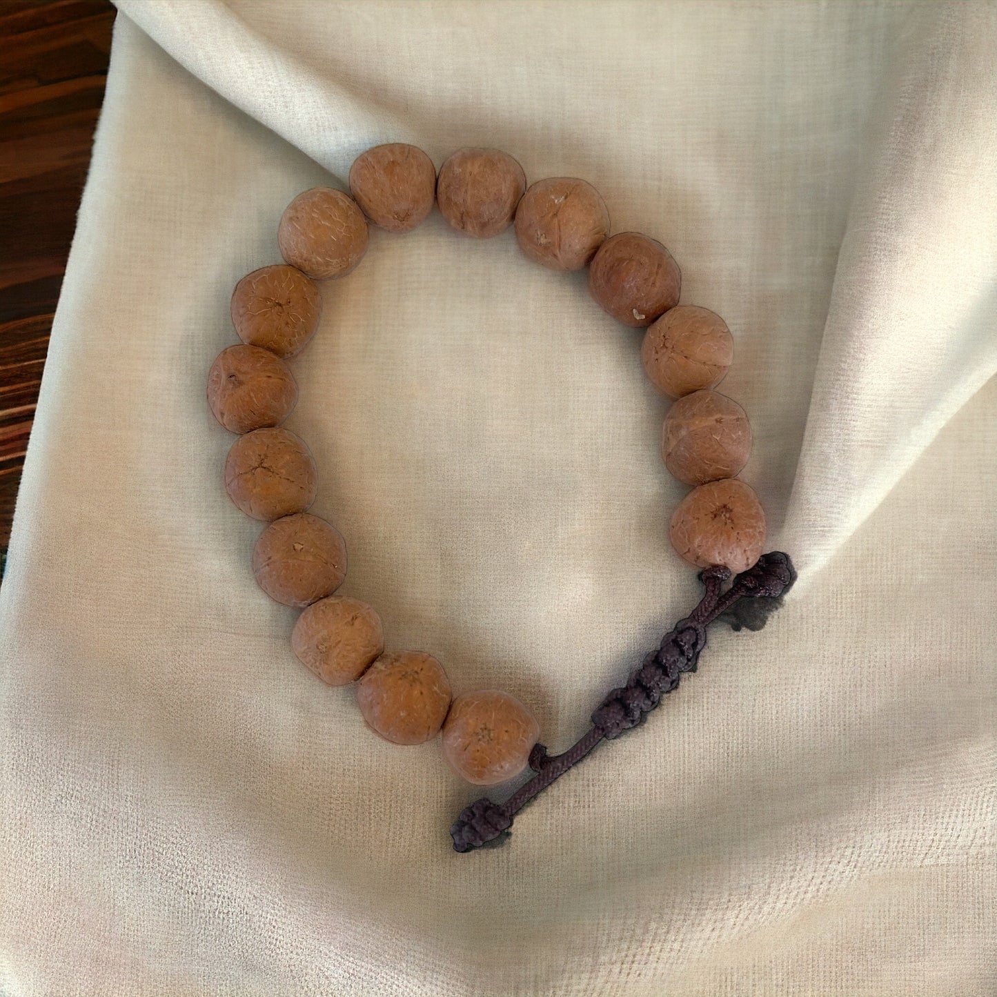 Pulsera de Semilla de Bodhi Clara con hilo